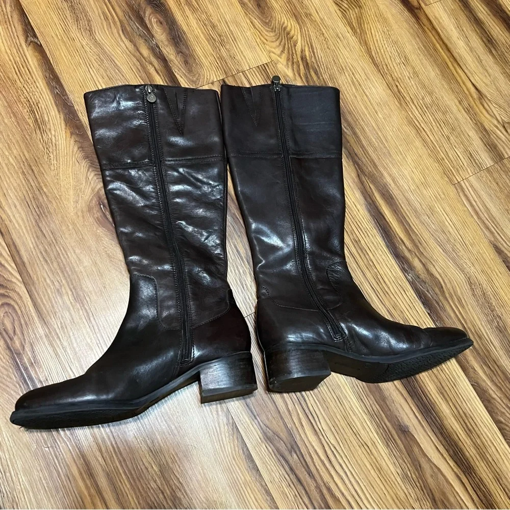 etienne aigner boots Size 8.5